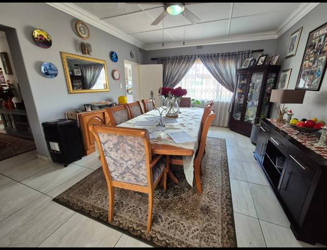 3 BEDROOM HOUSE FOR SALE IN LINMEYER